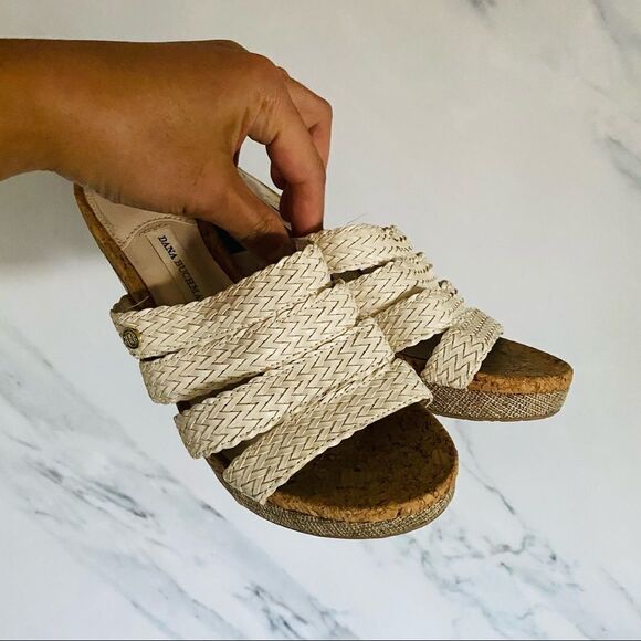 Dana buchman Wedge Sandals Size 8 - Picture 2 of 7